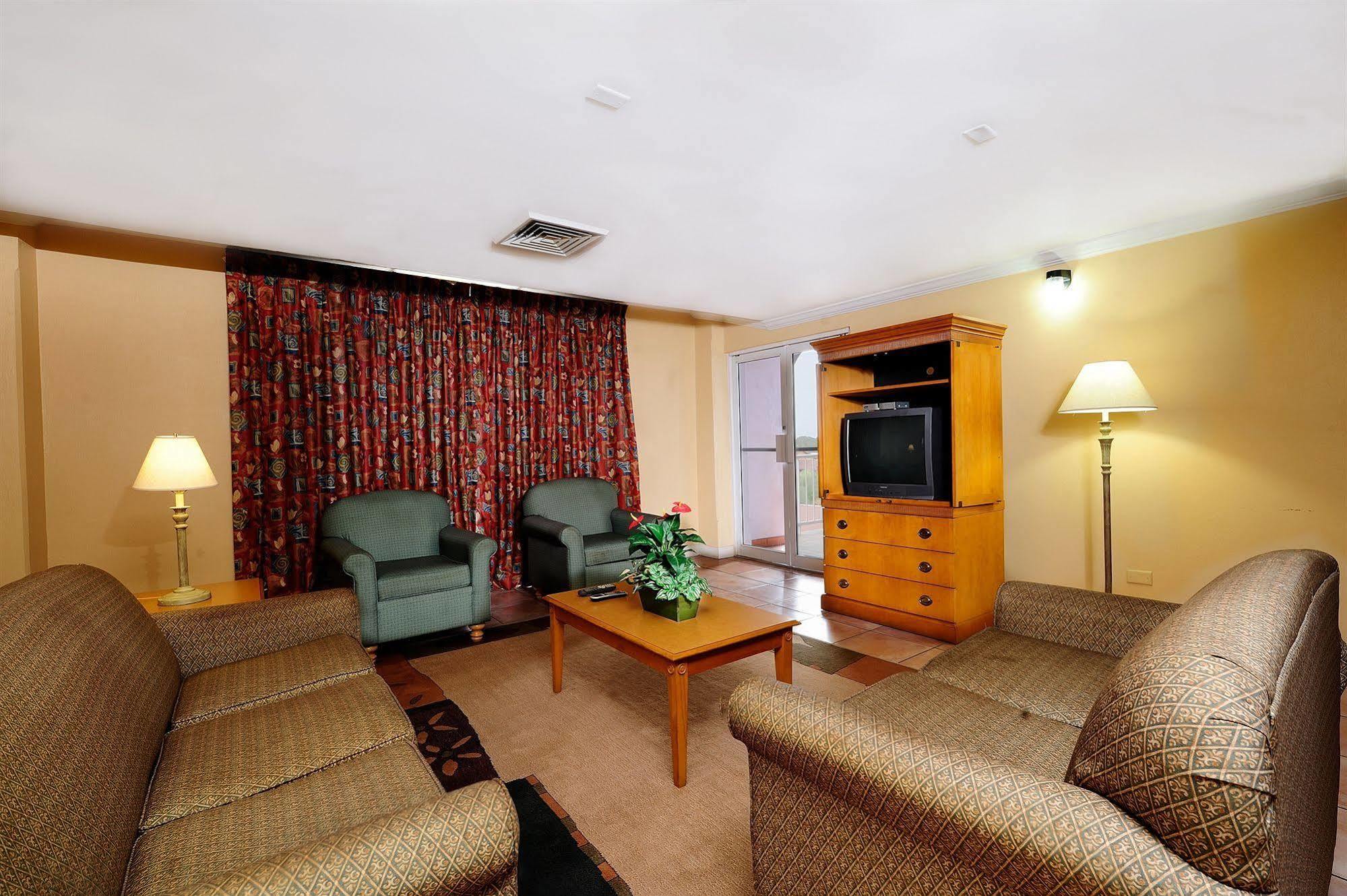 Heritage Hotel St. John's Екстер'єр фото